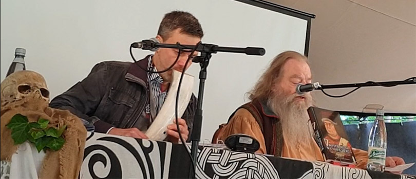 So. 14.9.2025 Goldberg (Selb), Festival-Mediaval XVI, Literaturzelt: Lesung mit Musik aus »Roter Mund und wundes Herz« (Gemshorn Kai Focke) So. 14.9.2025 Goldberg (Selb), Festival-Mediaval XVI, Literaturzelt: Lesung mit Musik aus »Roter Mund und wundes Herz« (Gemshorn Kai Focke)