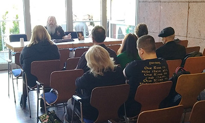 Lesung aus dem Roman »Roter Mund und wundes Herz«, BuCon, Dreieich 18.10.2025 Lesung aus dem Roman »Roter Mund und wundes Herz«, BuCon, Dreieich 18.10.2025